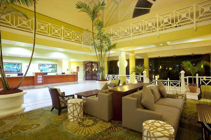 Entrance & Lobby