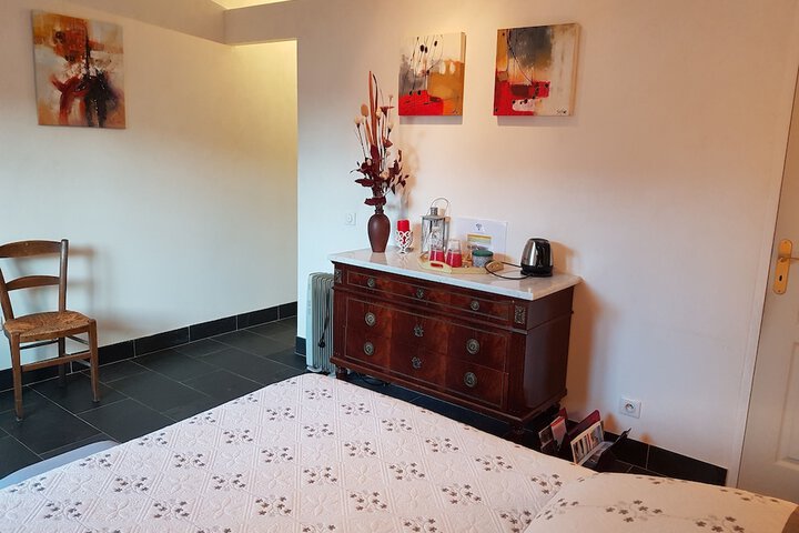 Room 4 of 57