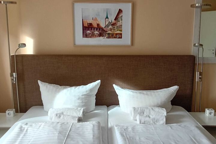 Room 2 of 7