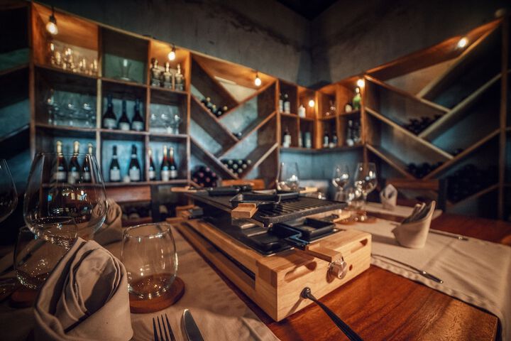 Dining 54 of 76
