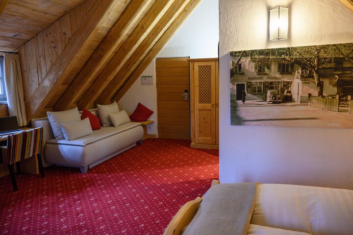 Room 30 of 64