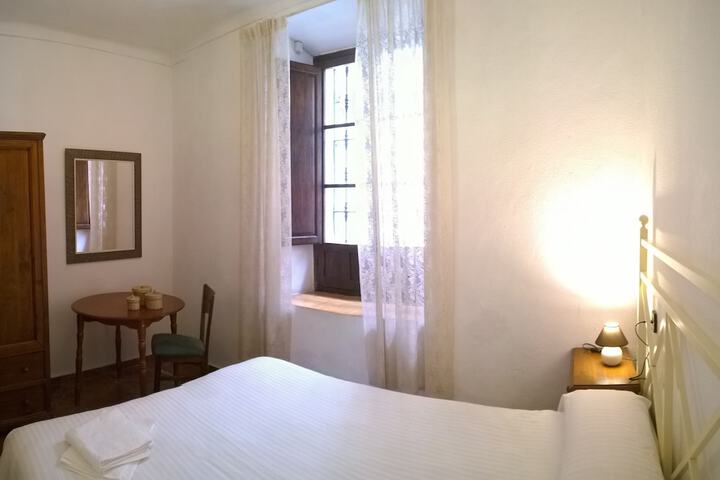 Room 12 of 62