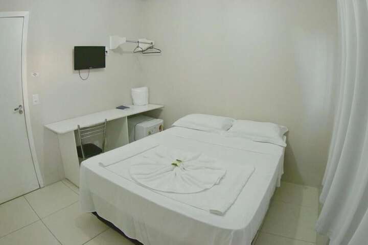 Room 25 of 49