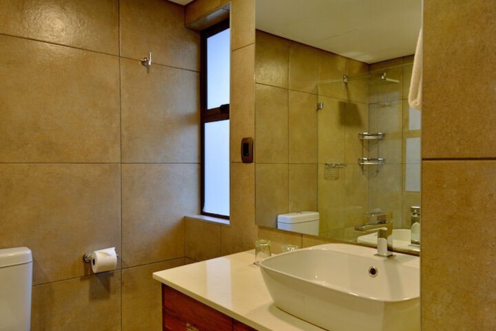 Room 15 of 68