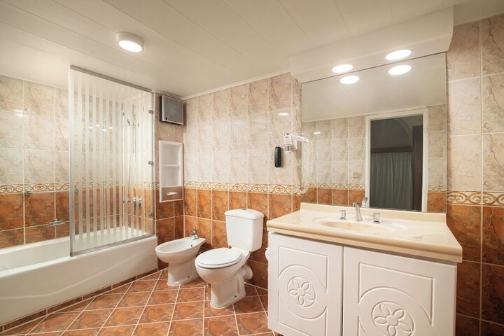 Bath Interior