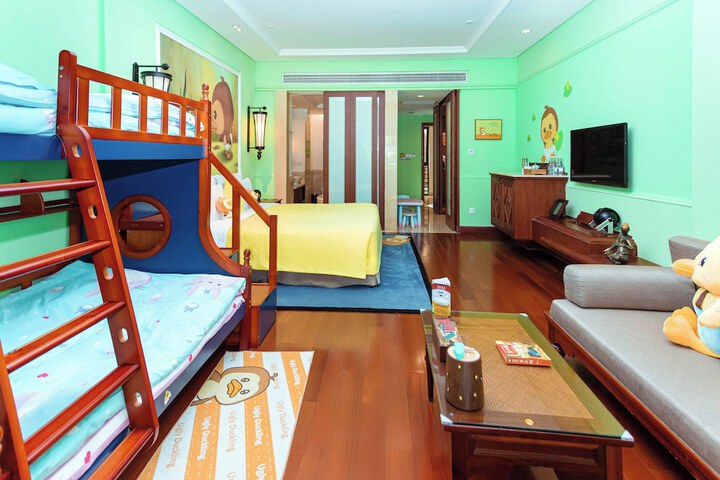 Room 18 of 149