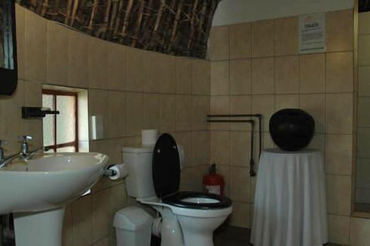 Room 6 of 19