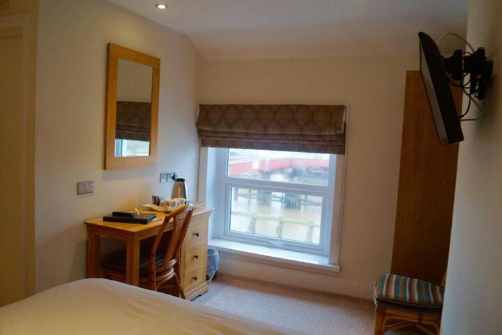 Suite Room