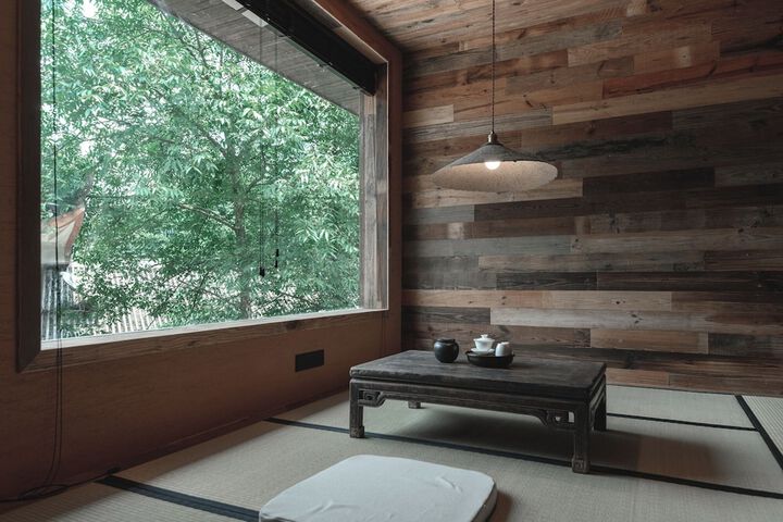 Room 82 of 110