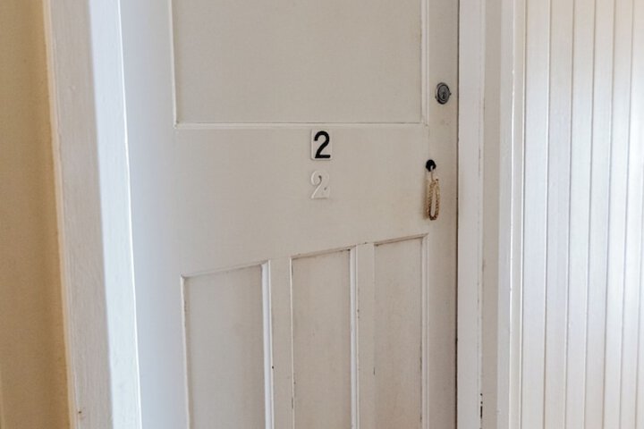 Room 2 of 10