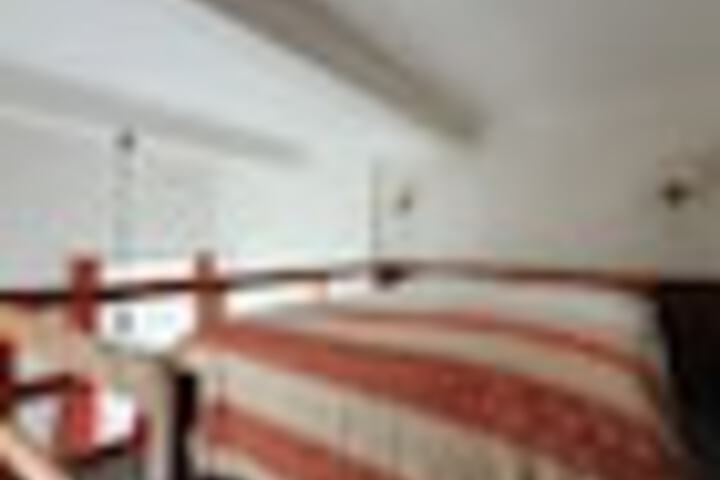 Room 146 of 324