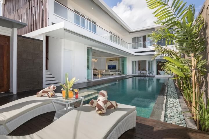Pool 45 of 62