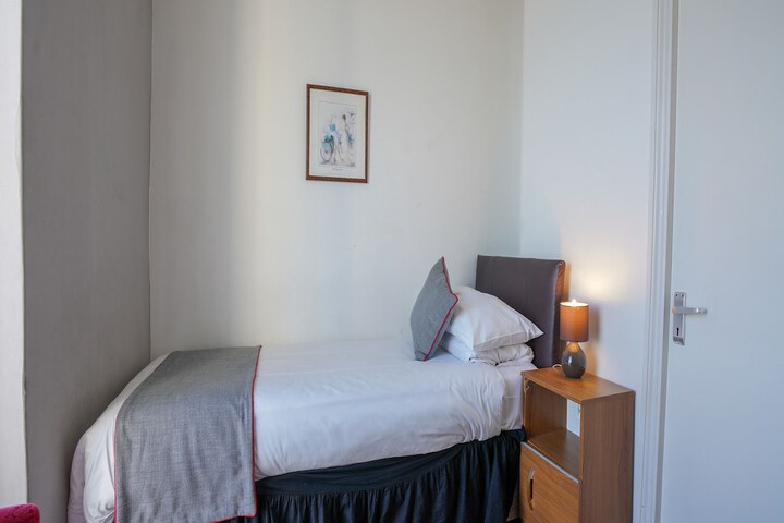 Room 34 of 111