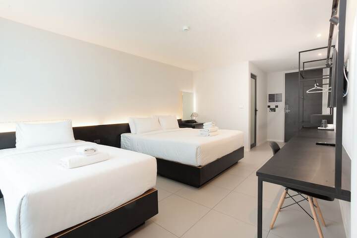 Room 10 of 71