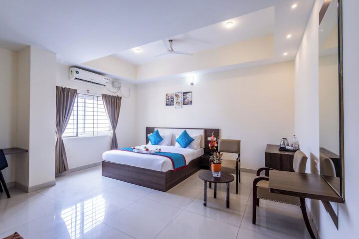 Room 9 of 35