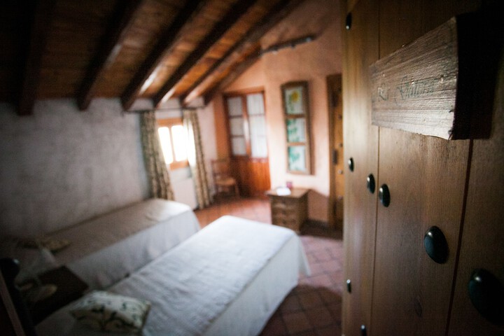 Room 14 of 66