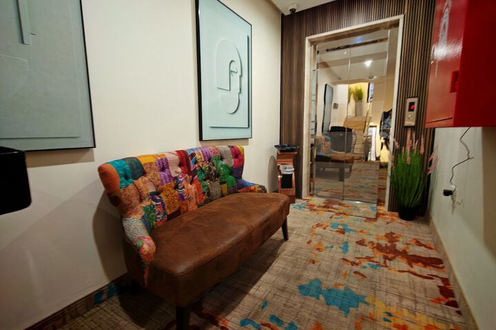 Hotel Interior 6 of 118