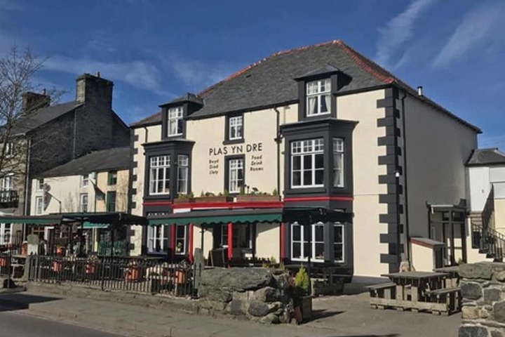 Plas Yn Dre in Bala