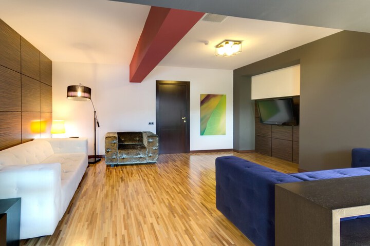 Room 61 of 144