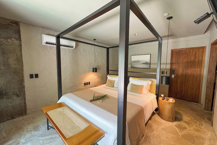 Room 30 of 110