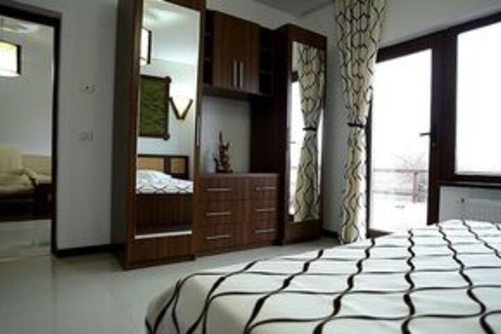 Room 19 of 35