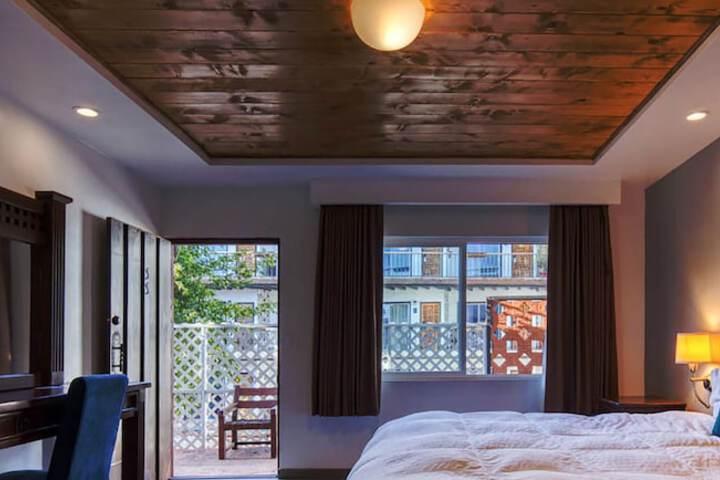 Room 14 of 38
