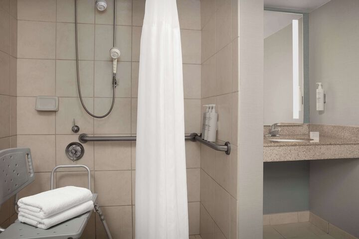 Bathroom shower