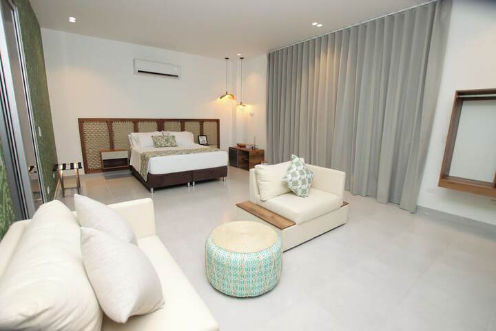Room 37 of 74