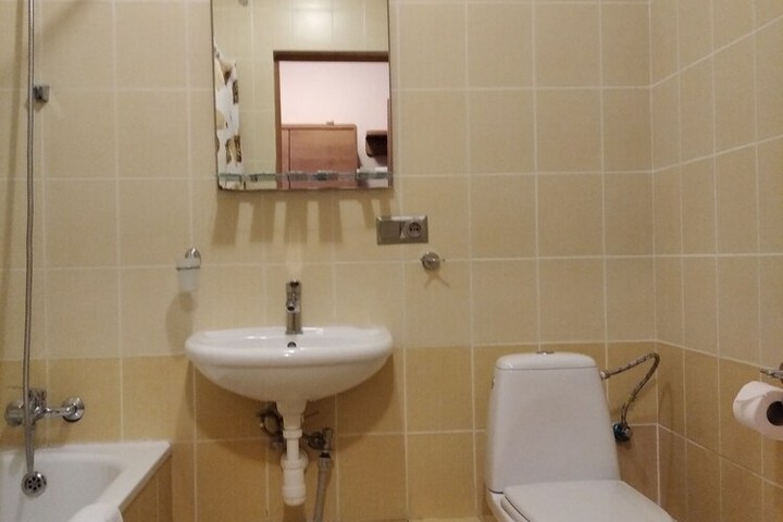 Room 34 of 61
