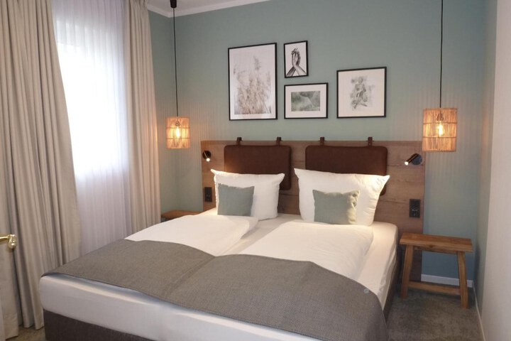 Room 13 of 63