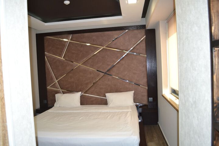 Room 13 of 75