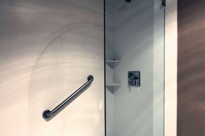 Bathroom shower