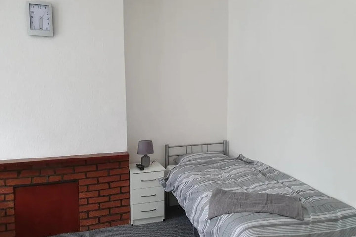 Room 7 of 15