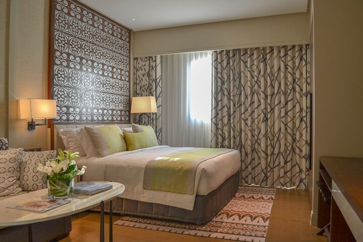 Room 2 of 34