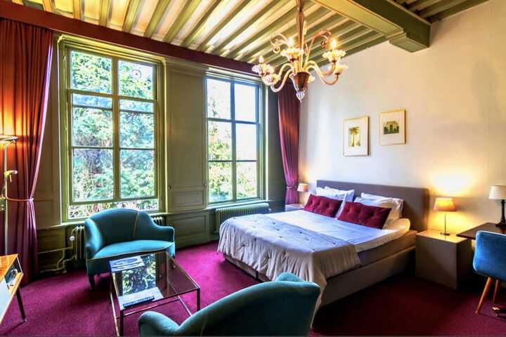 Room 15 of 21