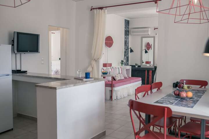 Room 27 of 100