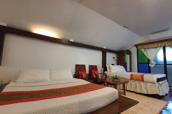 Room 37 of 141