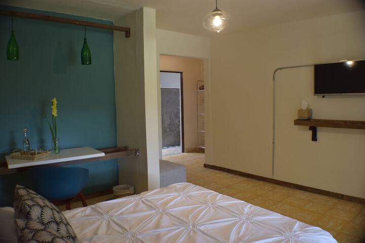 Room 32 of 61
