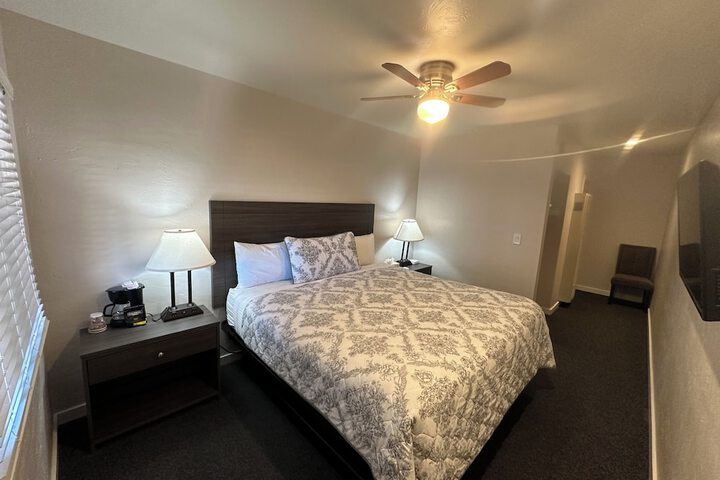 Room 16 of 89