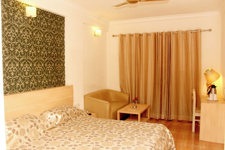 Room 14 of 23