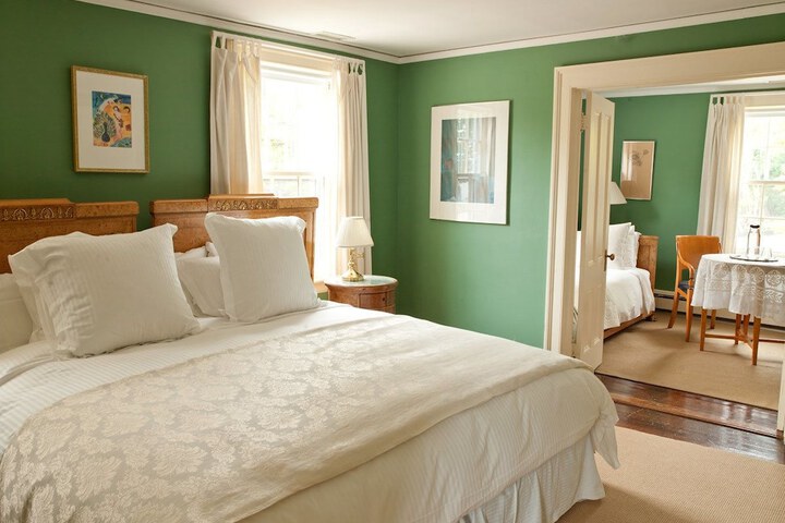 Room 5 of 35