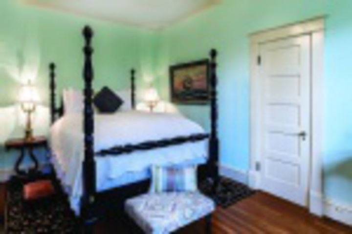 Room 89 of 384