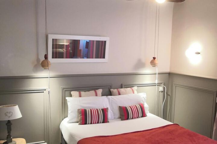 Room 52 of 91