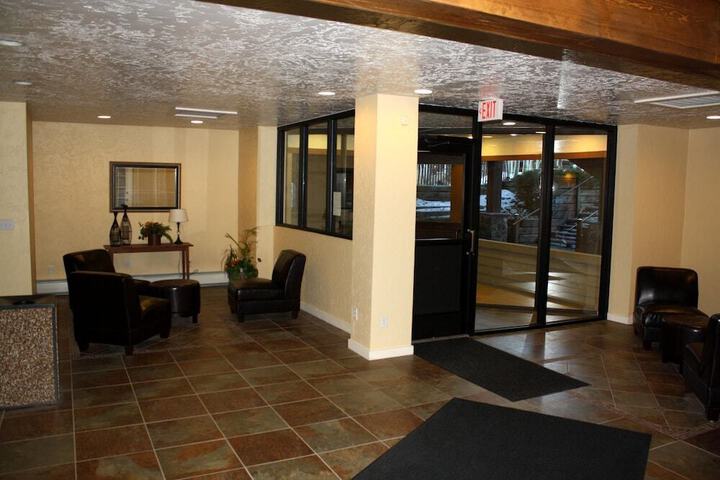 LONGBRANCH BY PEAK PROPERTY MANAGEMENT