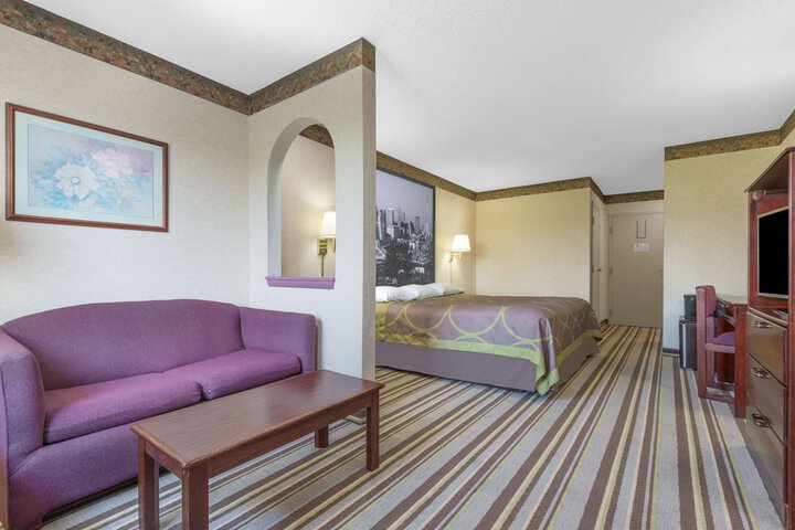 1 King Bed (9 of 11)