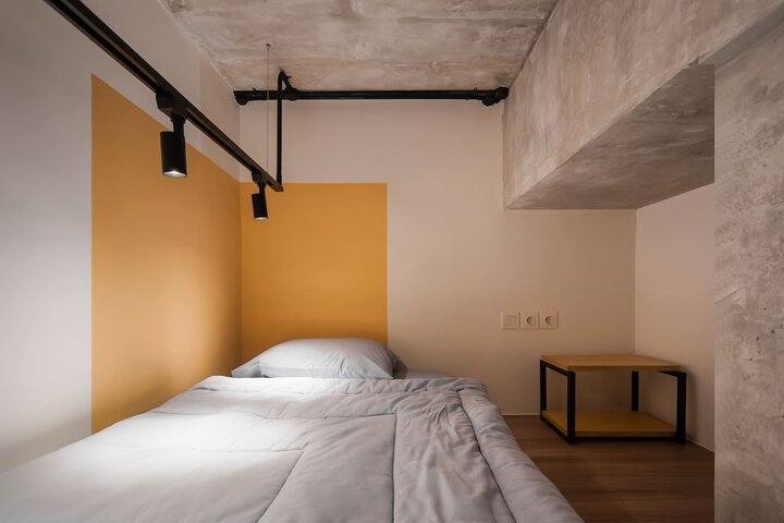 Room 13 of 24