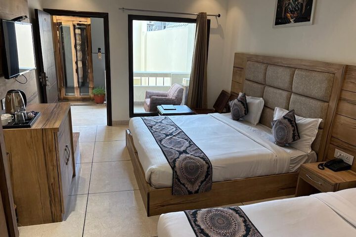 Room 17 of 47