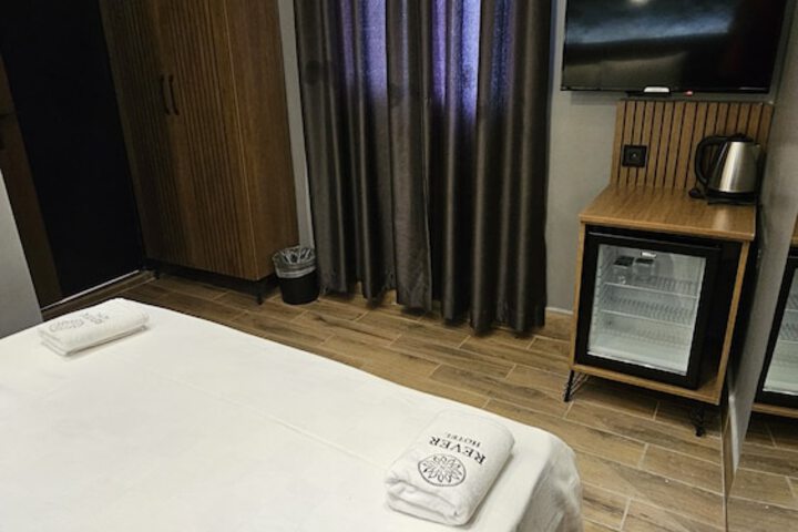 Room 18 of 39