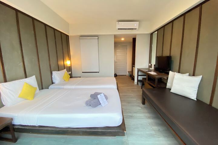 Room 10 of 44