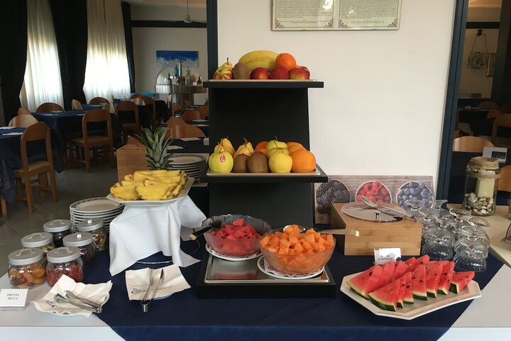 Breakfast/Coffee Service 135 of 154